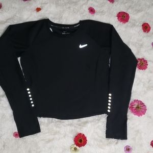 ☆3\$25 ☆ Nike Dri-fit Cropped top